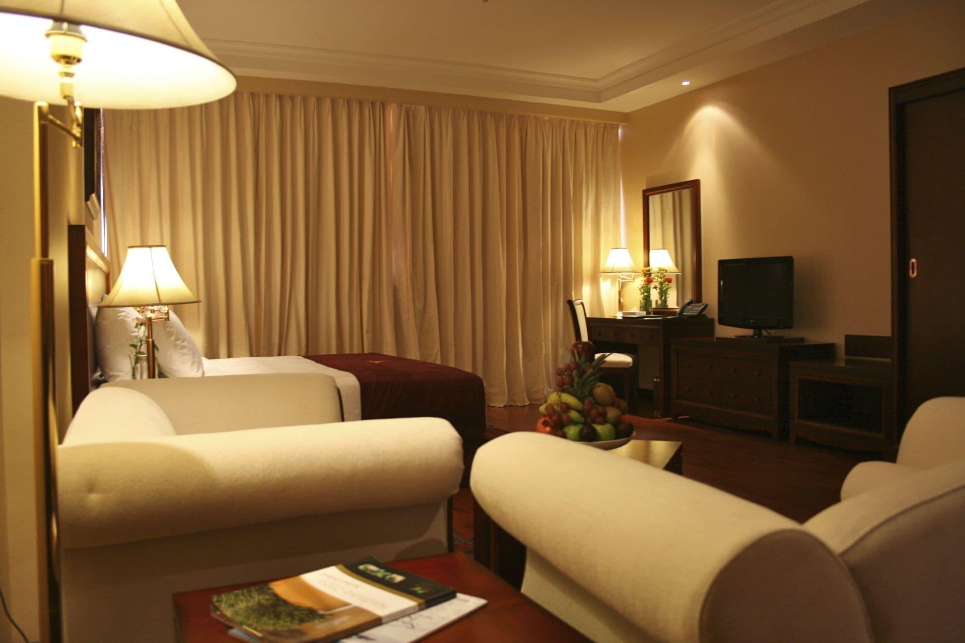 Trianon Royal Hotel Абу-Дабі Екстер'єр фото