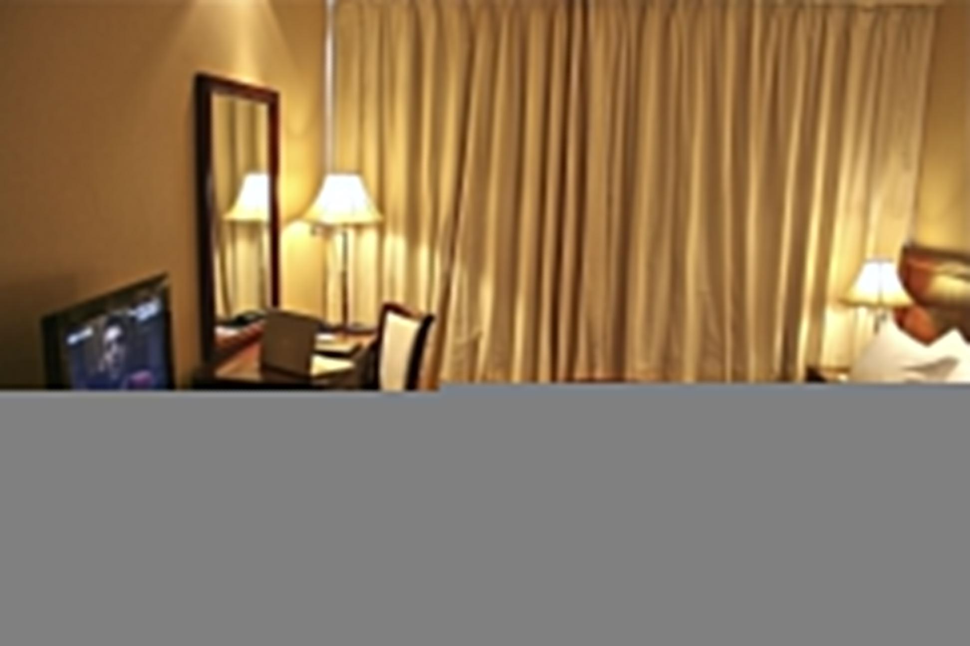 Trianon Royal Hotel Абу-Дабі Екстер'єр фото